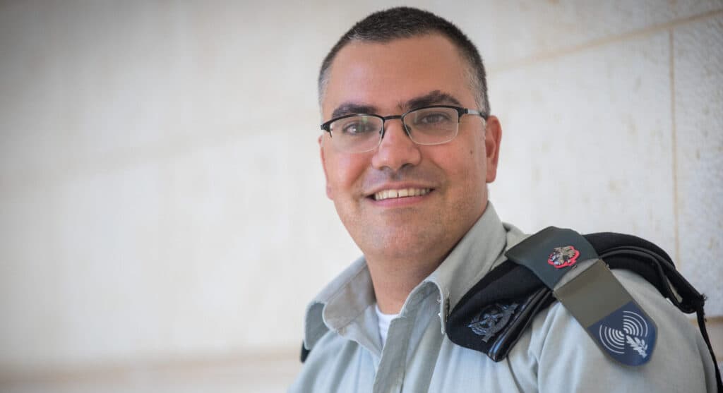 IDF Arabic-language spokesman Avichay Adraee poses in uniform in Jerusalem.