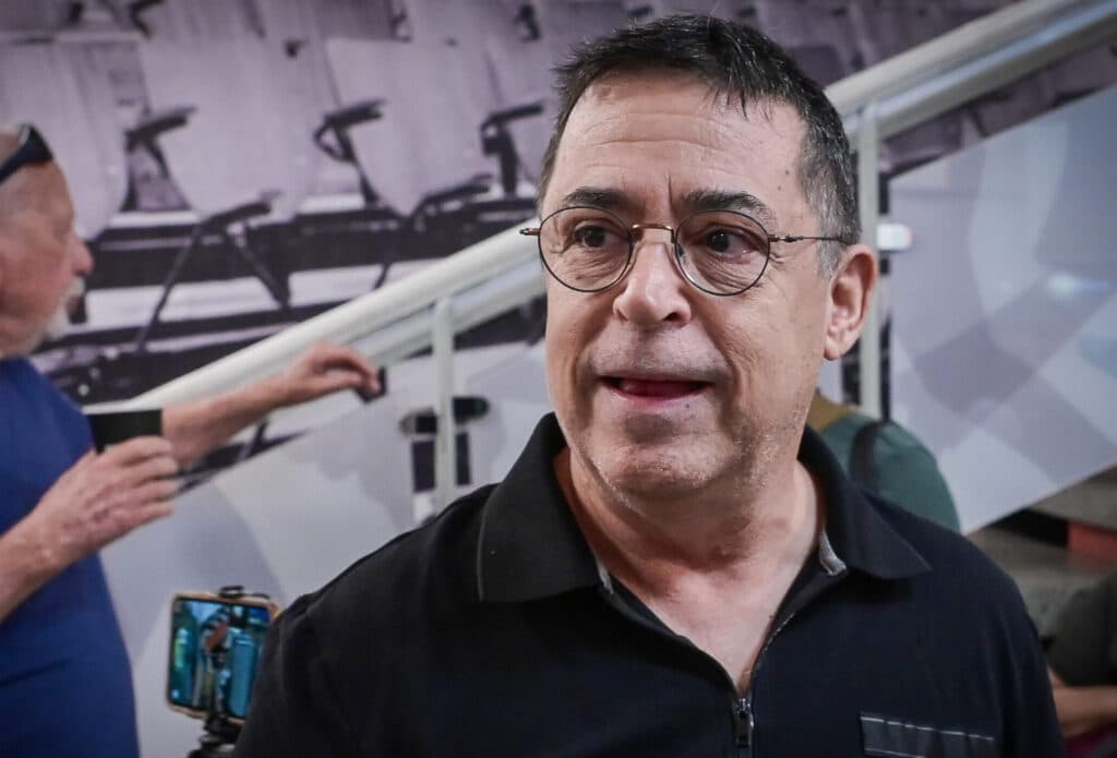 Israeli journalist Ben Caspit attending a conference in Tel Aviv.