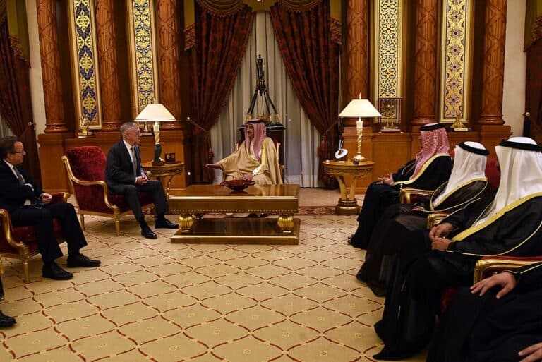 Bahrain’s King Hamad bin Isa Al Khalifa meets U.S. Secretary of Defense James Mattis in Manama.