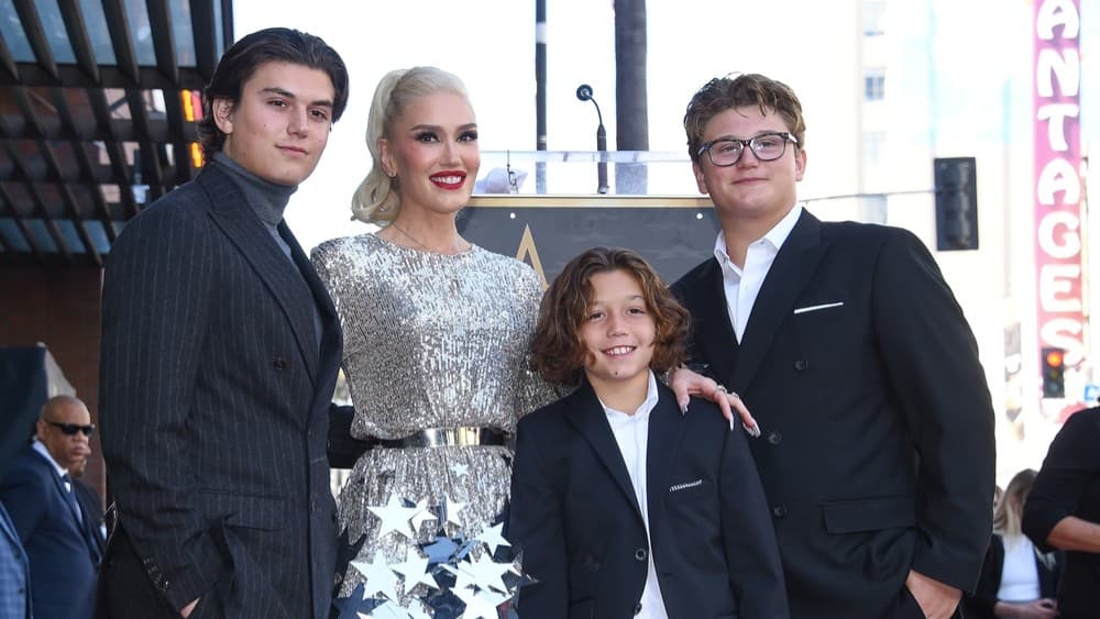 LOS ANGELES - OCT 19: Gwen Stefani with her sons Kingston Rossdale, Zuma Rossdale and Apollo Rossdale at the Walk of Fame Ceremony for Gwen Stefani on October…